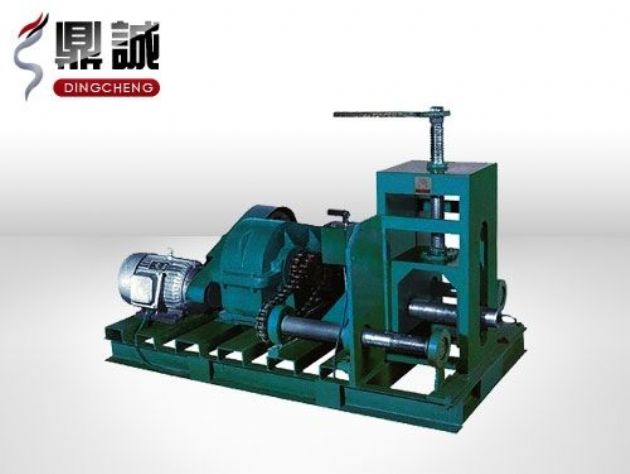 點擊查看詳細信息<br>標題：臥式多功能滾動彎管機 閱讀次數：4850