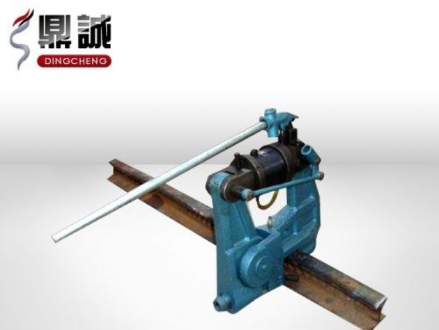 點擊查看詳細信息<br>標題：液壓鋼軌擠孔機 閱讀次數：4516