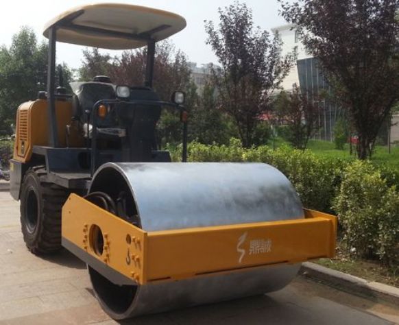 點擊查看詳細信息<br>標題：3.5噸單鋼輪座駕壓路機 閱讀次數：13825